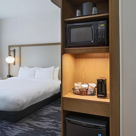 Fairfield Inn & Suites By Marriott Stony Creek Екстериор снимка