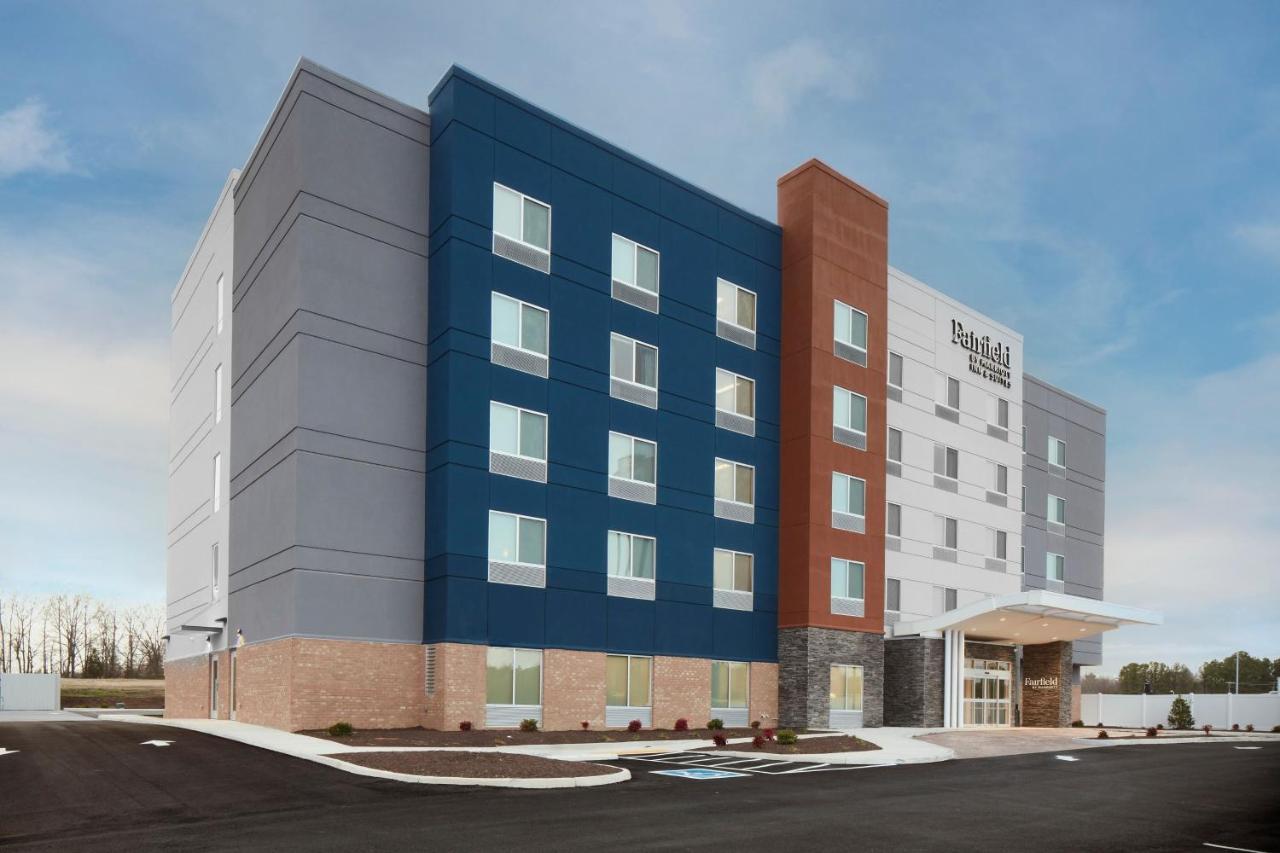 Fairfield Inn & Suites By Marriott Stony Creek Екстериор снимка