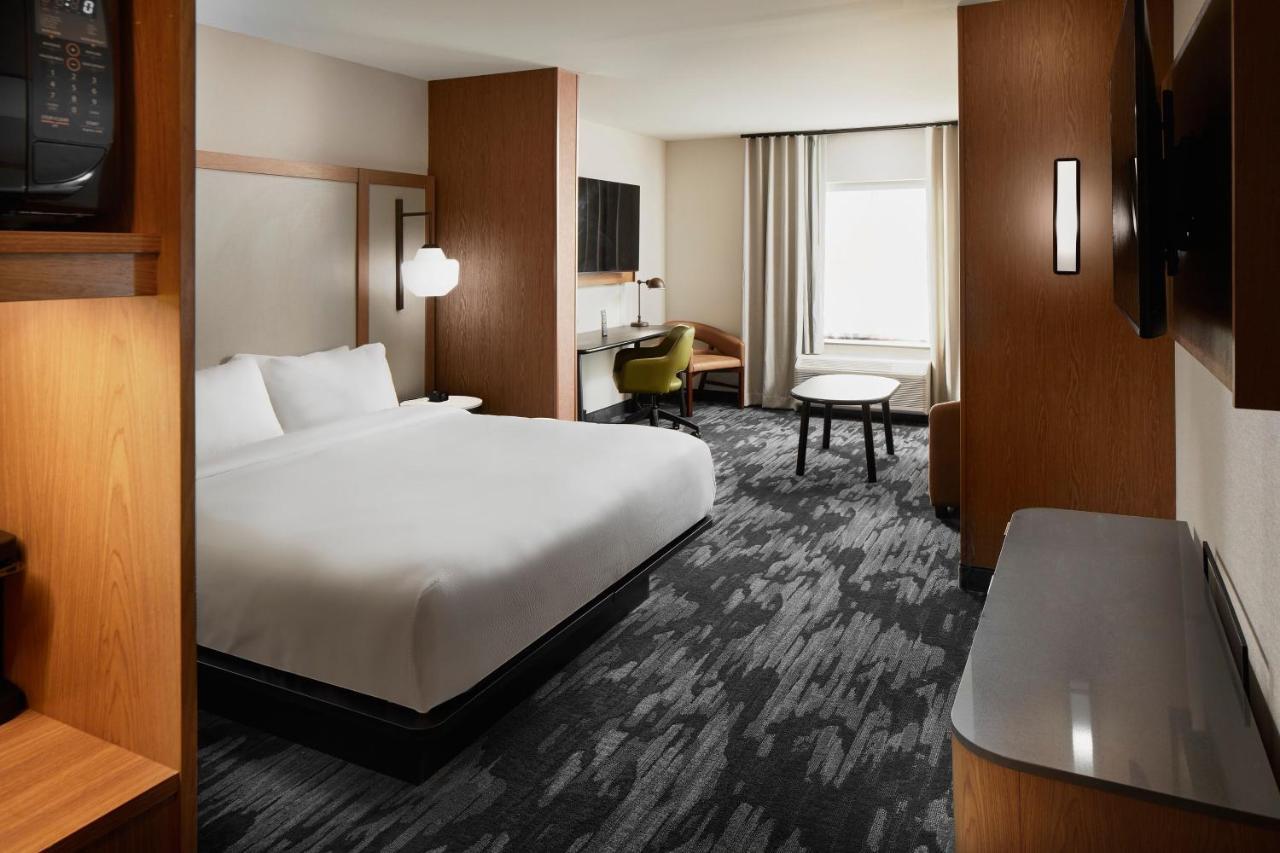 Fairfield Inn & Suites By Marriott Stony Creek Екстериор снимка