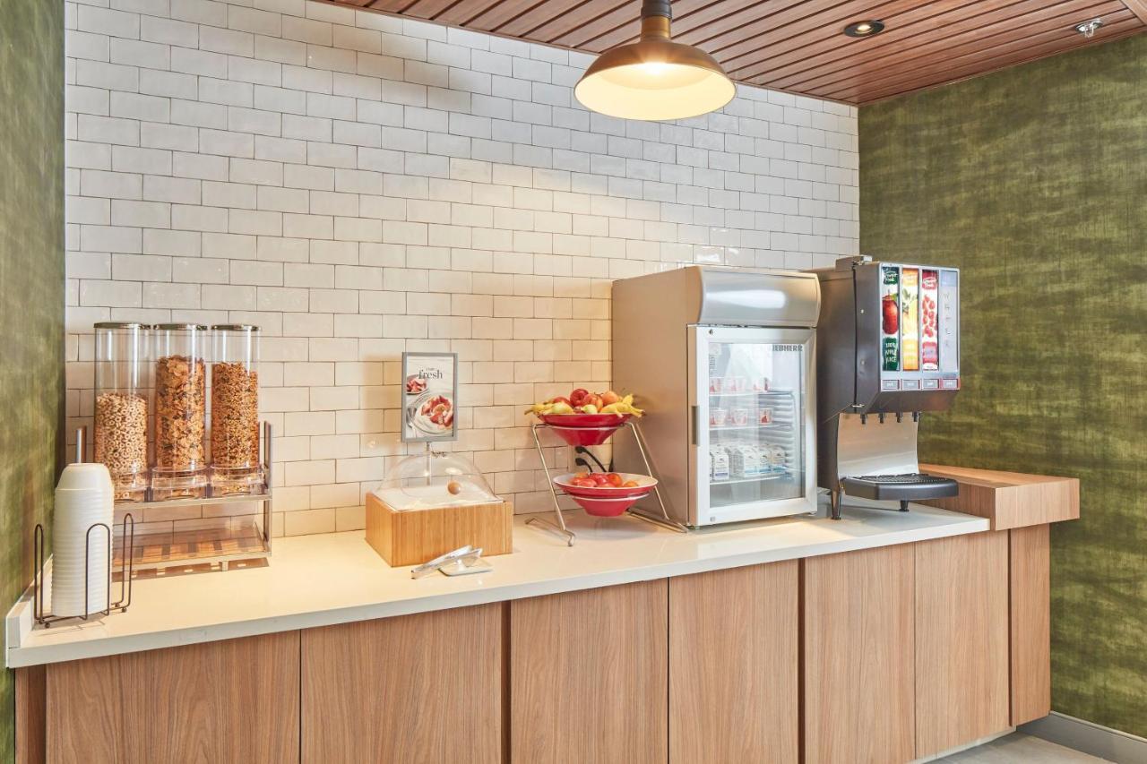 Fairfield Inn & Suites By Marriott Stony Creek Екстериор снимка