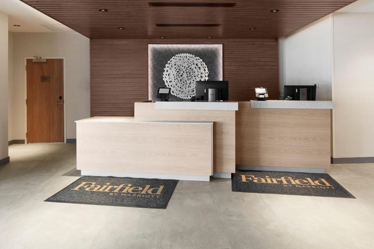 Fairfield Inn & Suites By Marriott Stony Creek Екстериор снимка