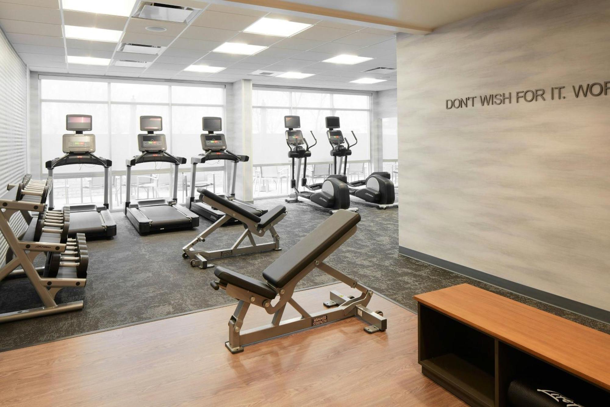 Fairfield Inn & Suites By Marriott Stony Creek Екстериор снимка